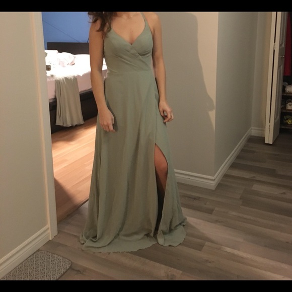 Agave bridesmaid dress. Azazie davis, size 2 - Picture 2 of 3